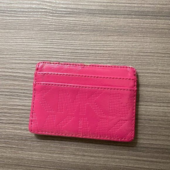Michael Kors Pink Wallet - Picture 2 of 4